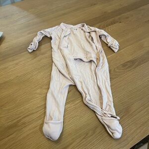 Goumi Kids sleeper pajamas